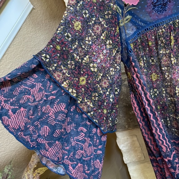 Anthroplogie Embroidery Detail NEW condition Top - Picture 6 of 7